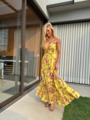 Vestido Amarelo Flores